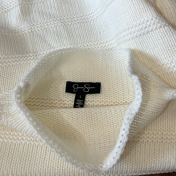 JESSICA SIMPSON Ivory Chunky Knit Funnel Neck Bell Sleeve Sweater Size Large - Picture 8 of 15